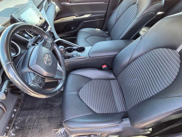 Used 2023 Toyota Camry SE w/ Blackout Package (TMS) image 14