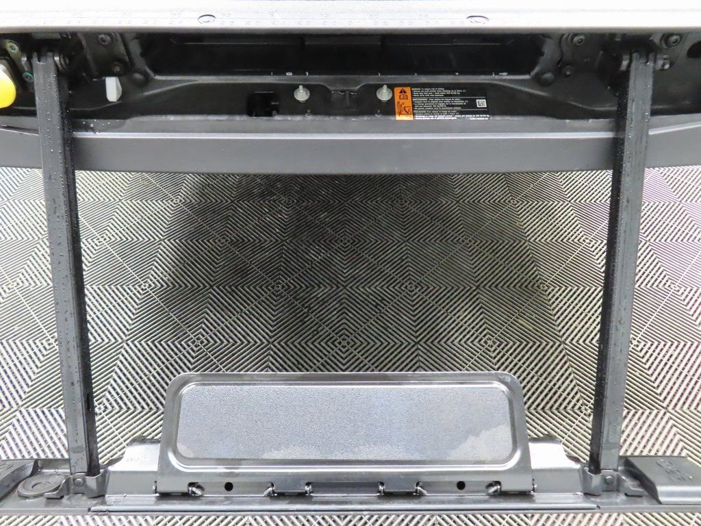 Used 2025 Ford F350 Platinum w/ FX4 Off-Road Package image 44