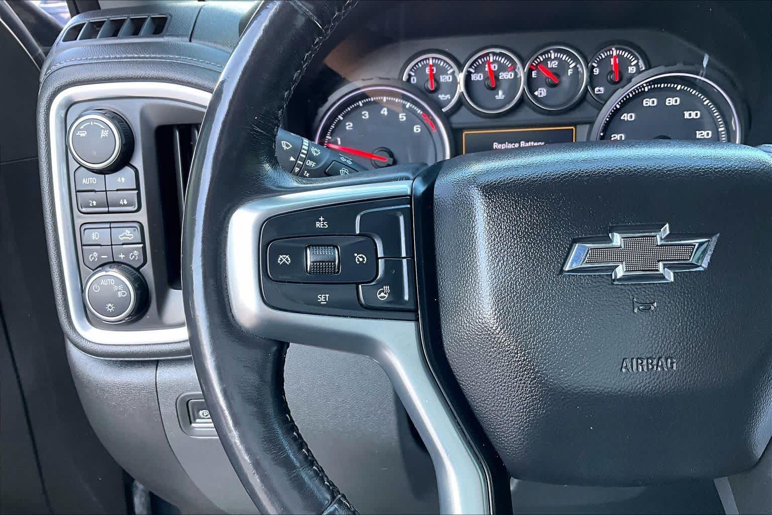 Used 2019 Chevrolet Silverado 1500 LT Trail Boss AWD/4WD image 23