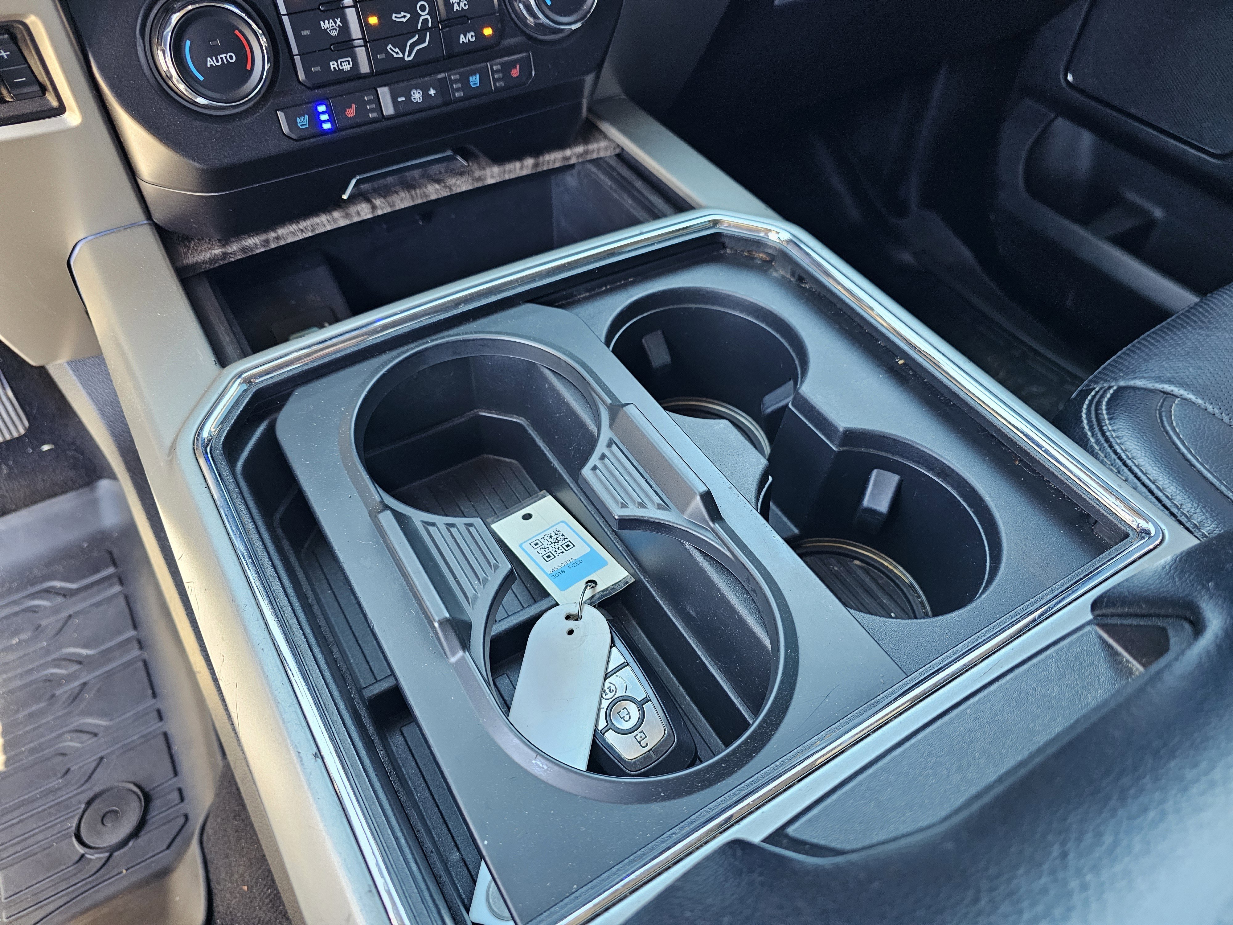 Used 2018 Ford F250 Lariat w/ Lariat Ultimate Package image 27