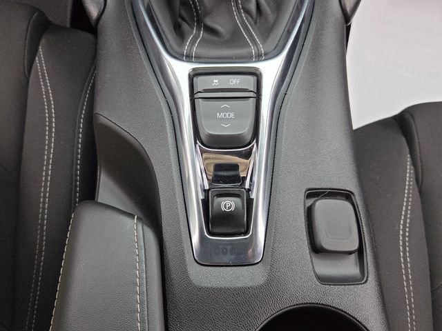 Used 2020 Chevrolet Camaro LT w/ Technology Package image 19