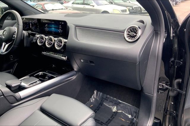 Certified 2023 Mercedes-Benz GLA 250 4MATIC image 15