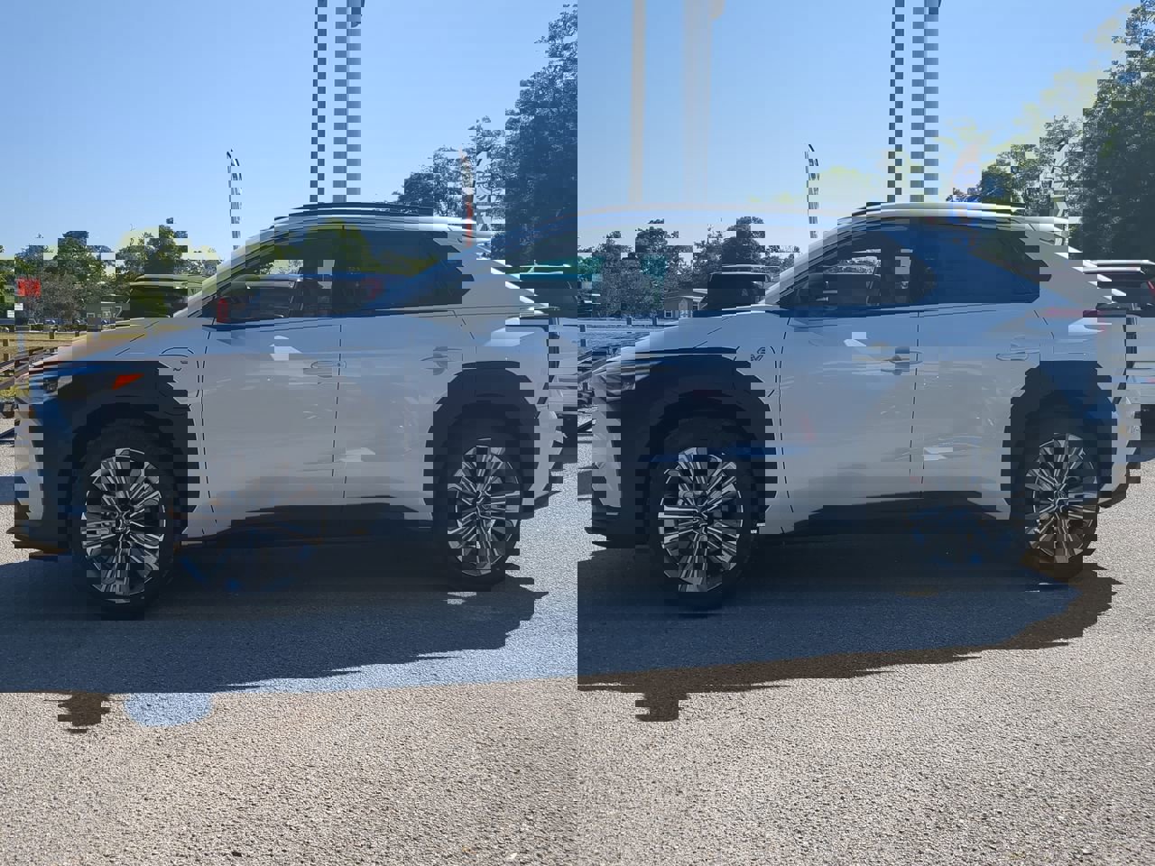 New 2025 Subaru Solterra Touring w/ Touring Package image 7