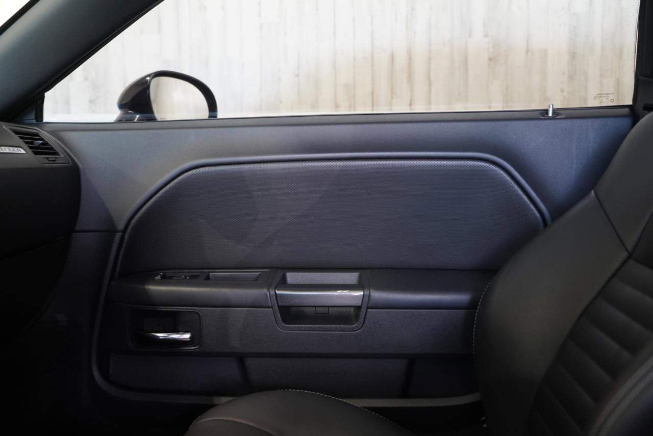 Used 2010 Dodge Challenger R/T image 29