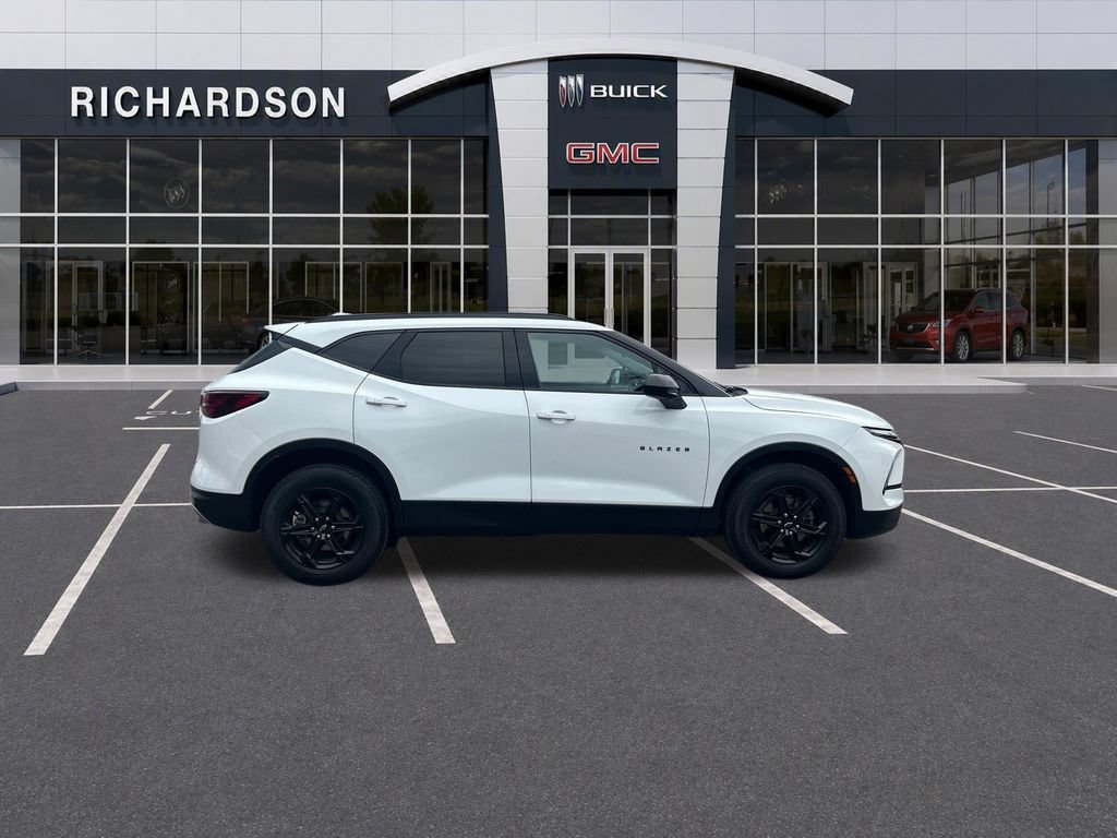 Used 2024 Chevrolet Blazer LT w/ Blazer LT Plus Package AWD/4WD image 6