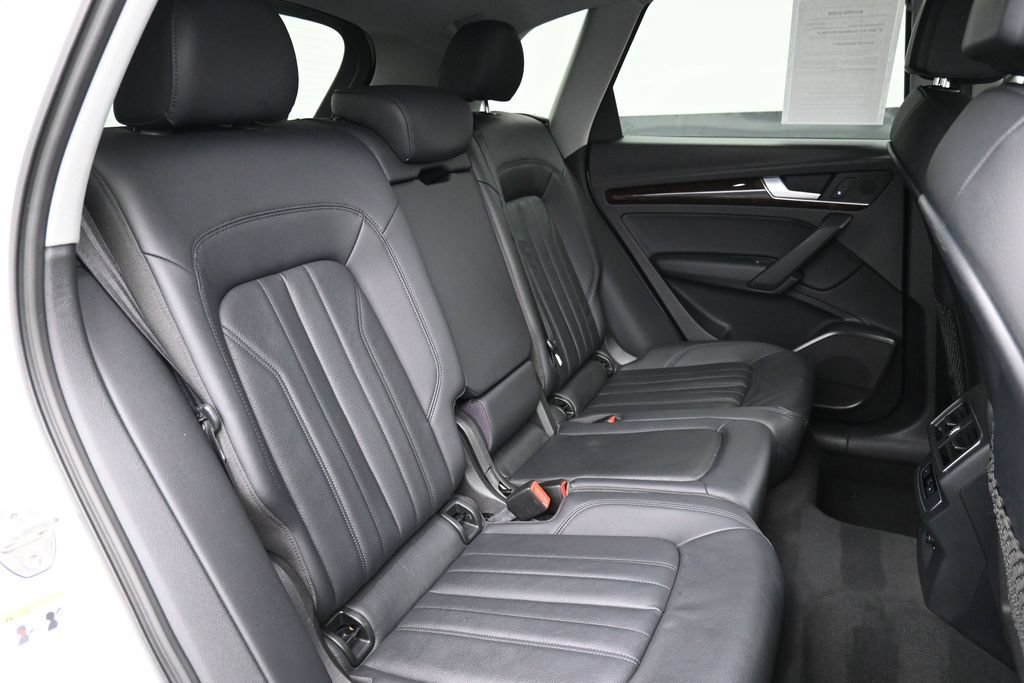 Used 2018 Audi Q5 2.0T Premium w/ Convenience Package AWD/4WD image 23