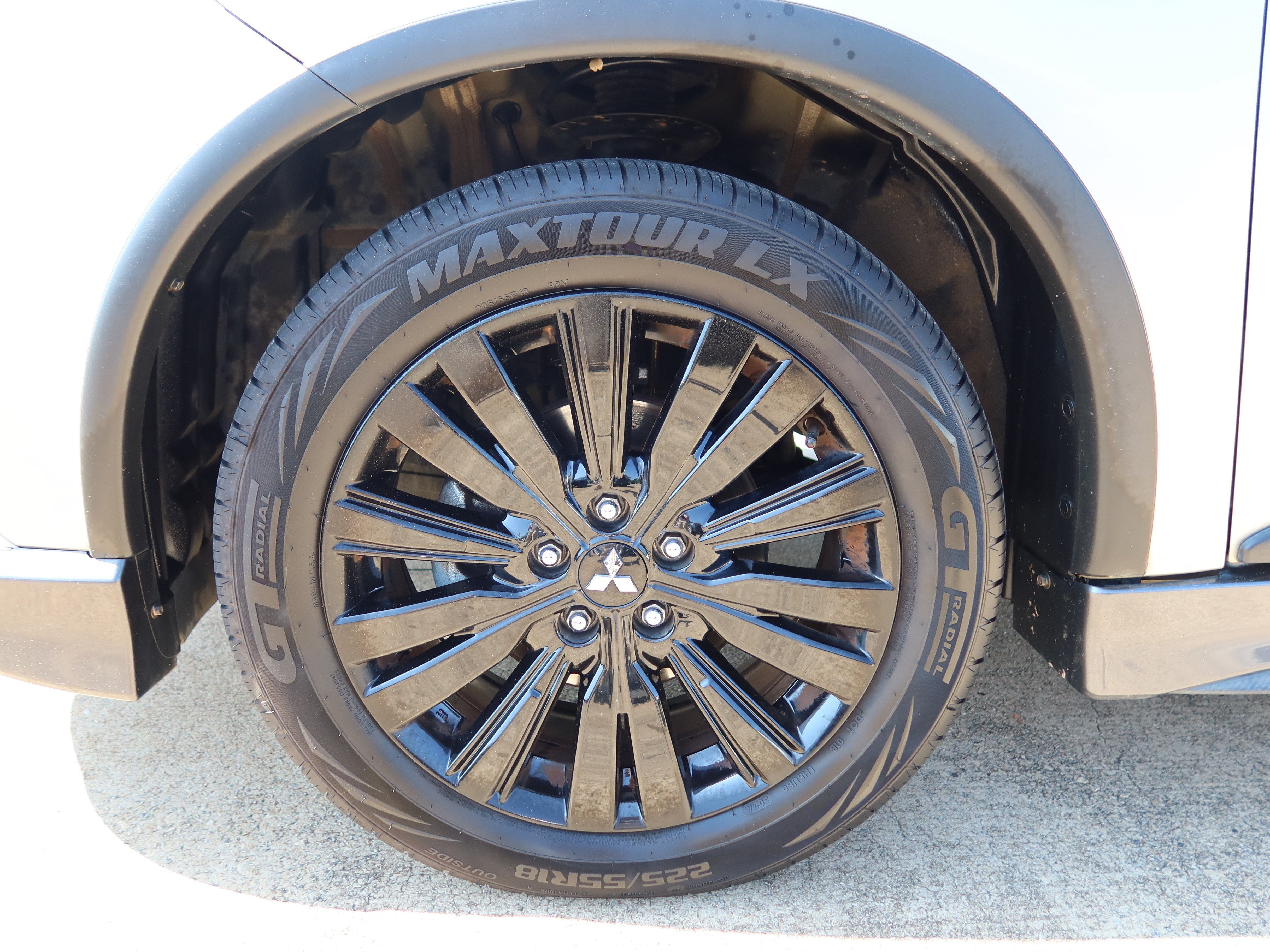 Used 2020 Mitsubishi Outlander LE FWD image 11