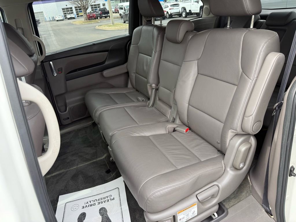 Used 2016 Honda Odyssey Touring Elite image 15