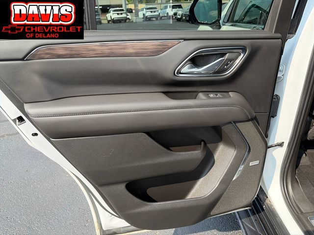 Used 2023 Chevrolet Tahoe LT w/ Luxury Package AWD/4WD image 16