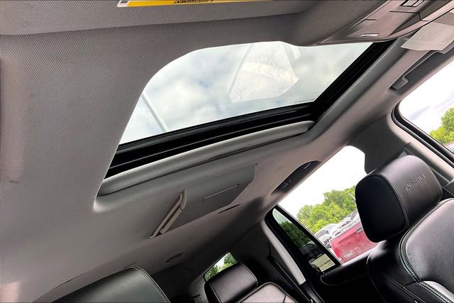 Used 2017 GMC Yukon Denali w/ Open Road Package AWD/4WD image 28