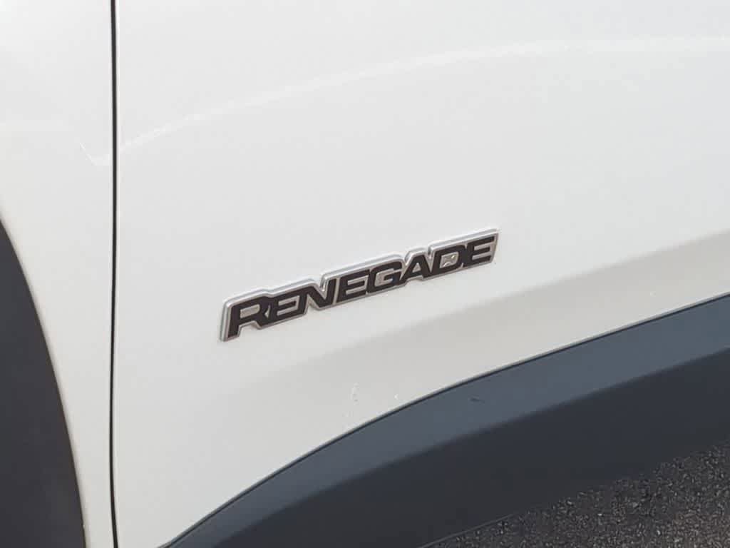 Used 2015 Jeep Renegade Limited w/ Advanced Technology Group AWD/4WD image 12