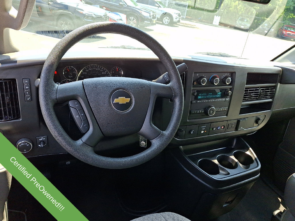 Used 2025 Chevrolet Express 3500 LT w/ LT Preferred Equipment Group RWD image 3