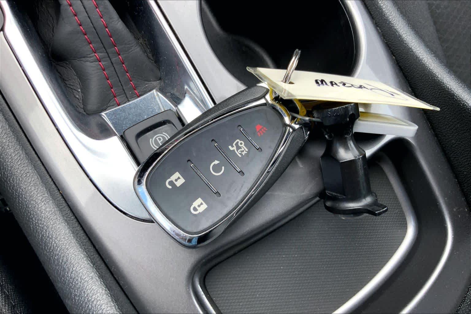 Used 2025 Chevrolet Malibu RS FWD image 15