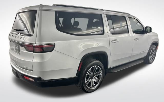 Used 2024 Jeep Wagoneer L Series II w/ Flexible Seating Group image 8