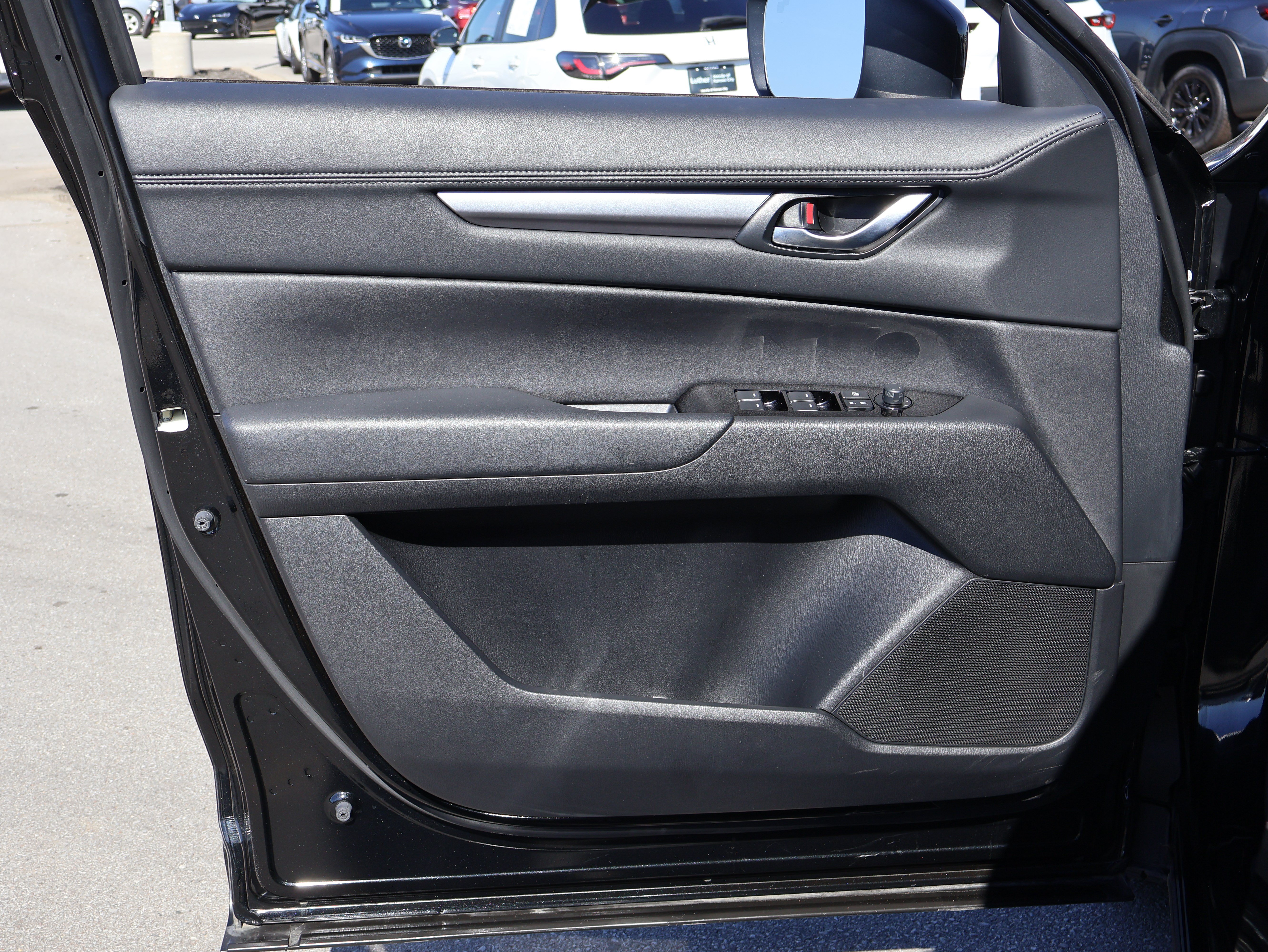 Used 2025 MAZDA CX-5 AWD 2.5 S w/ Select Package image 29