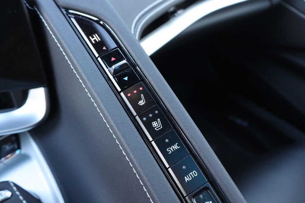 Used 2025 Chevrolet Corvette Z06 w/ Battery Protection Package image 14