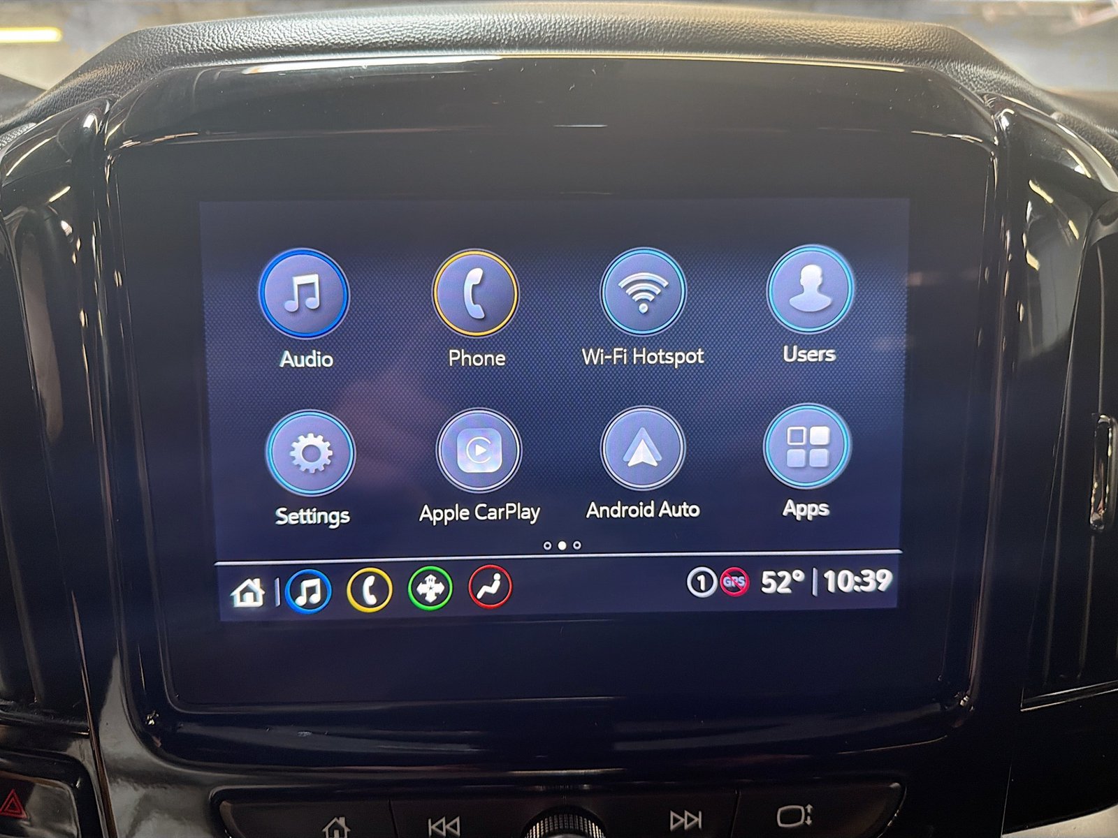 Used 2024 Chevrolet Traverse LT AWD/4WD image 14