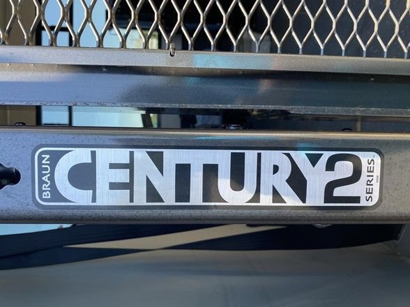 Used 2014 Ford F550 2WD Regular Cab Super Duty image 59