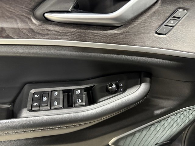 Used 2024 Jeep Grand Cherokee Limited 4xe image 8