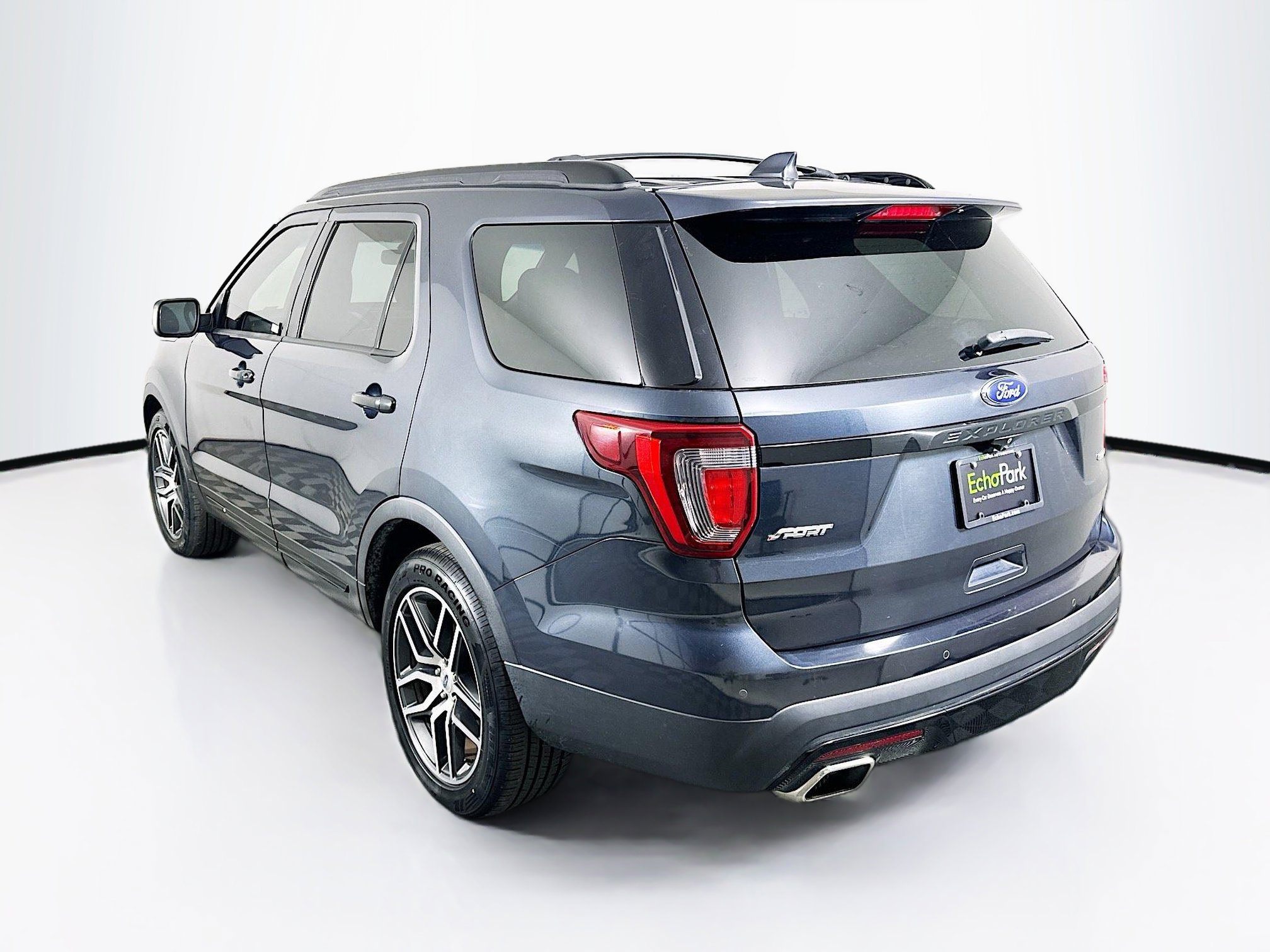 Used 2017 Ford Explorer Sport w/ Equipment Group 401A AWD/4WD image 5