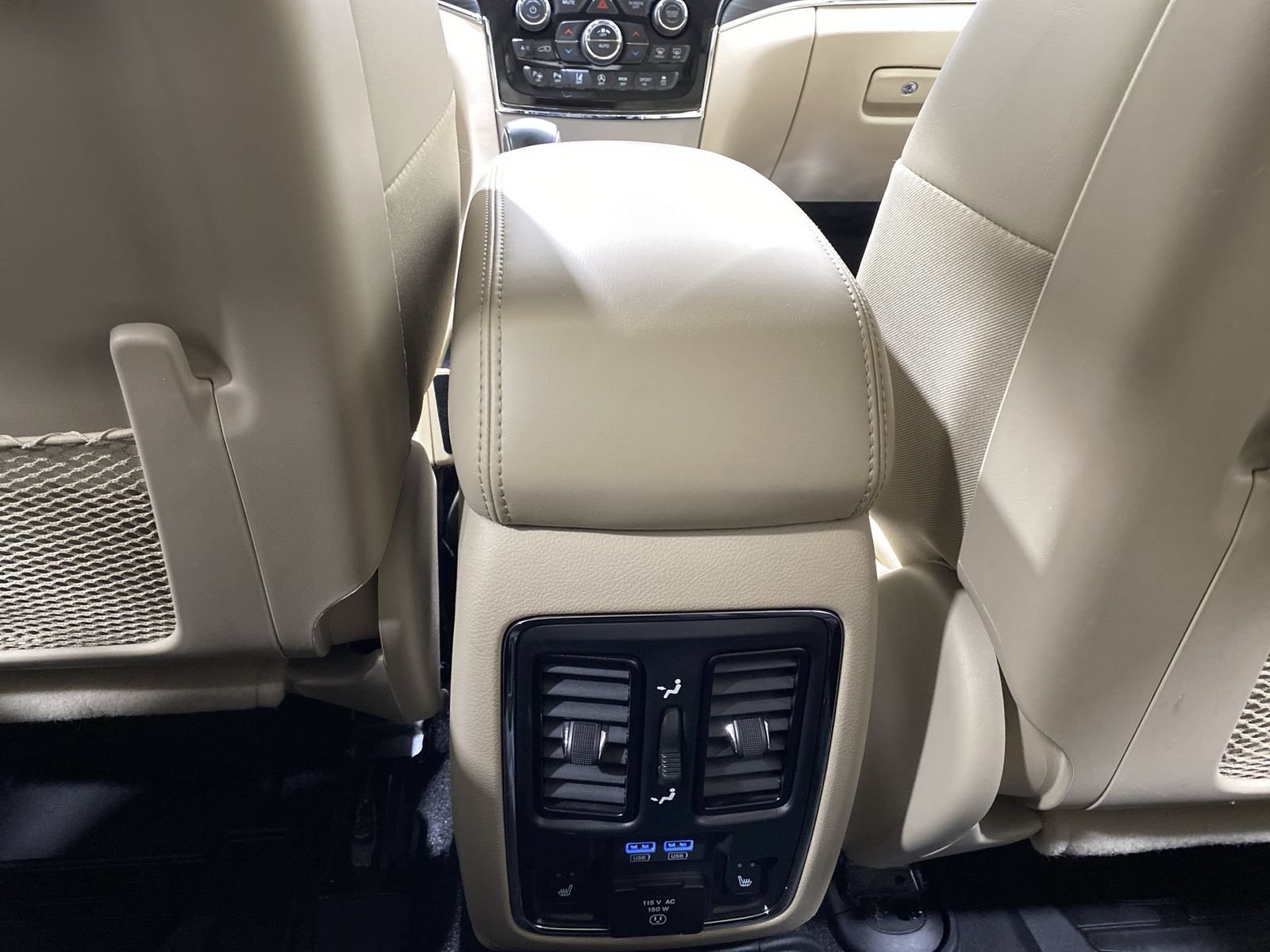 Used 2021 Jeep Grand Cherokee Limited w/ Luxury Group II AWD/4WD image 26