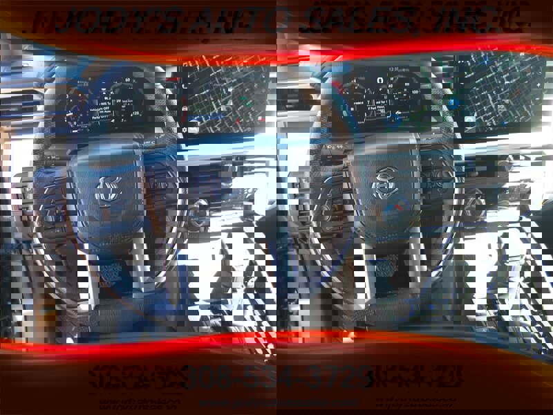 Used 2024 Toyota Tacoma TRD Off-Road image 6