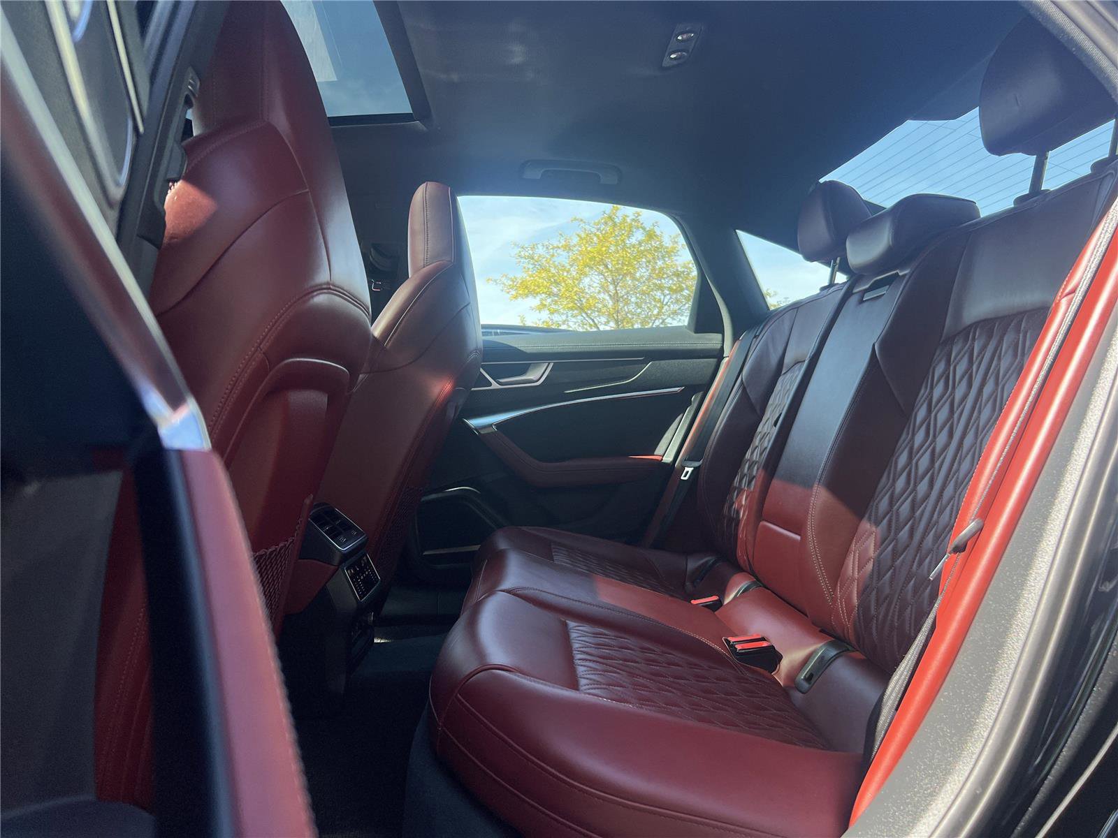 Used 2022 Audi S6 Premium Plus AWD/4WD image 28