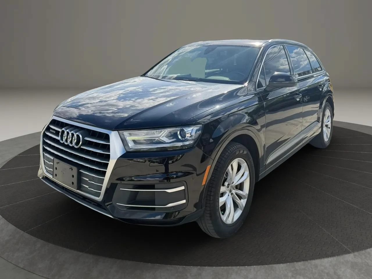 Used 2019 Audi Q7 2.0T Premium w/ Convenience Package AWD/4WD image 3