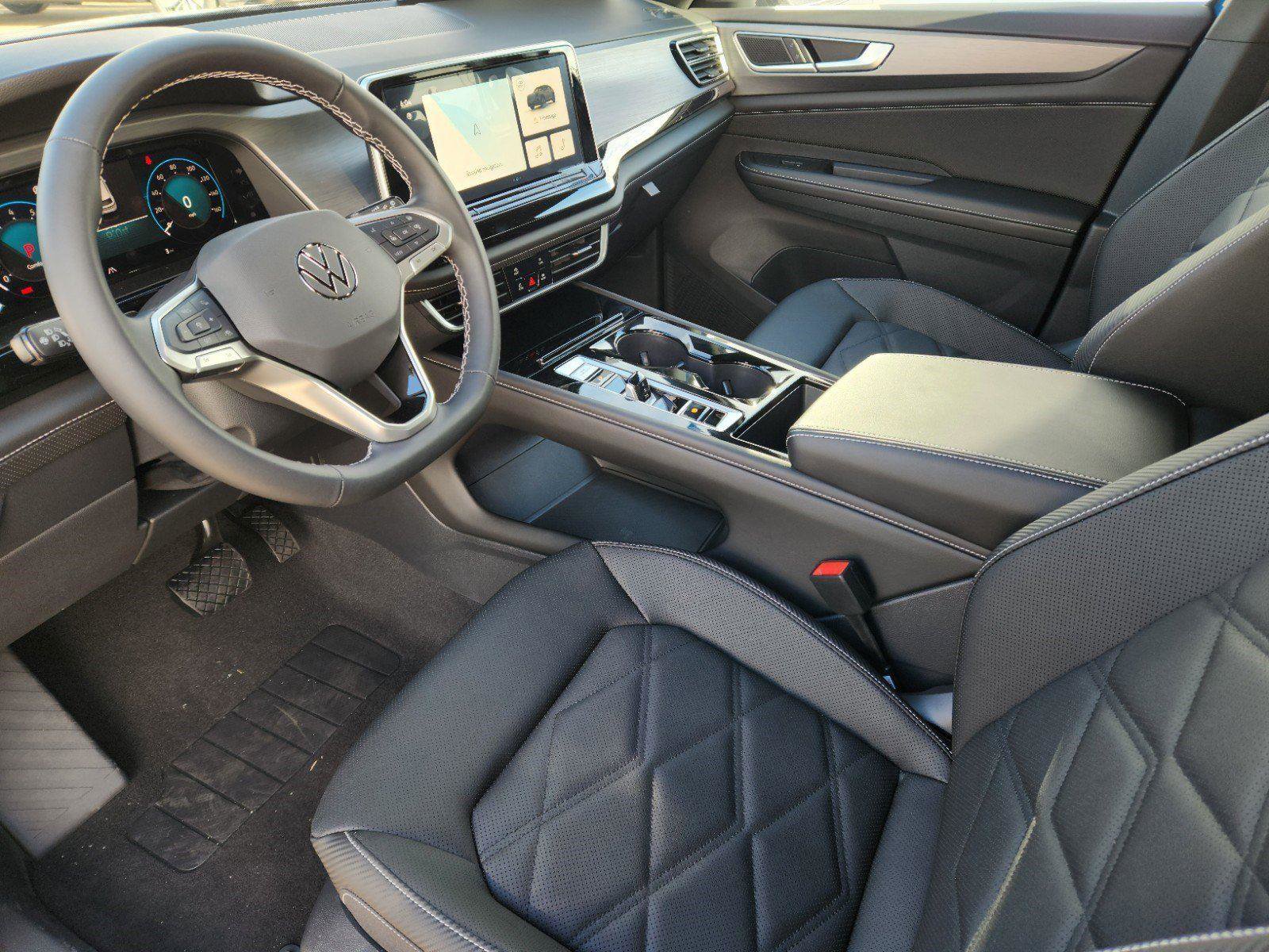 New 2025 Volkswagen Atlas Cross Sport SE image 9