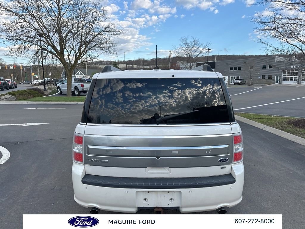 Used 2013 Ford Flex Limited w/ Class III Trailer Tow Pkg image 6