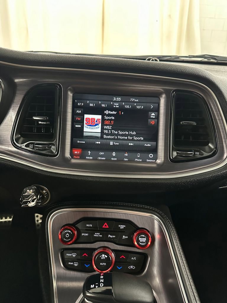 Used 2018 Dodge Challenger R/T Scat Pack w/ Dynamics Package RWD image 21