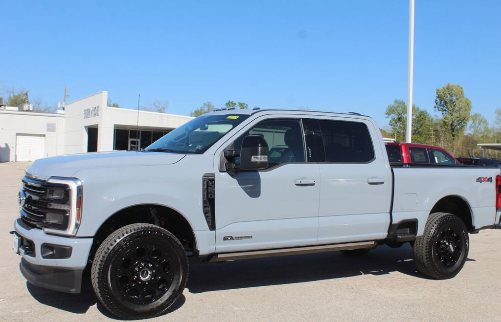 New 2026 Ford F250 Platinum image 3