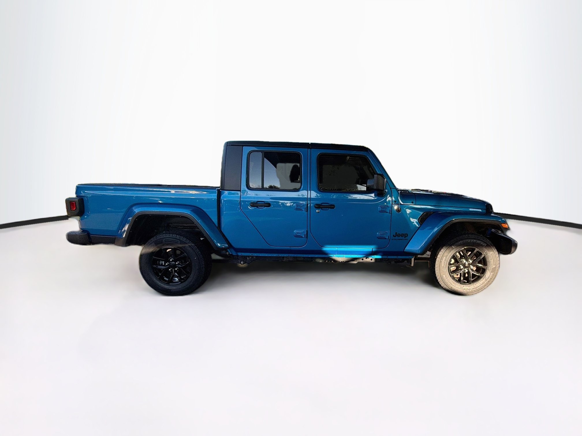 Used 2023 Jeep Gladiator Sport AWD/4WD image 10