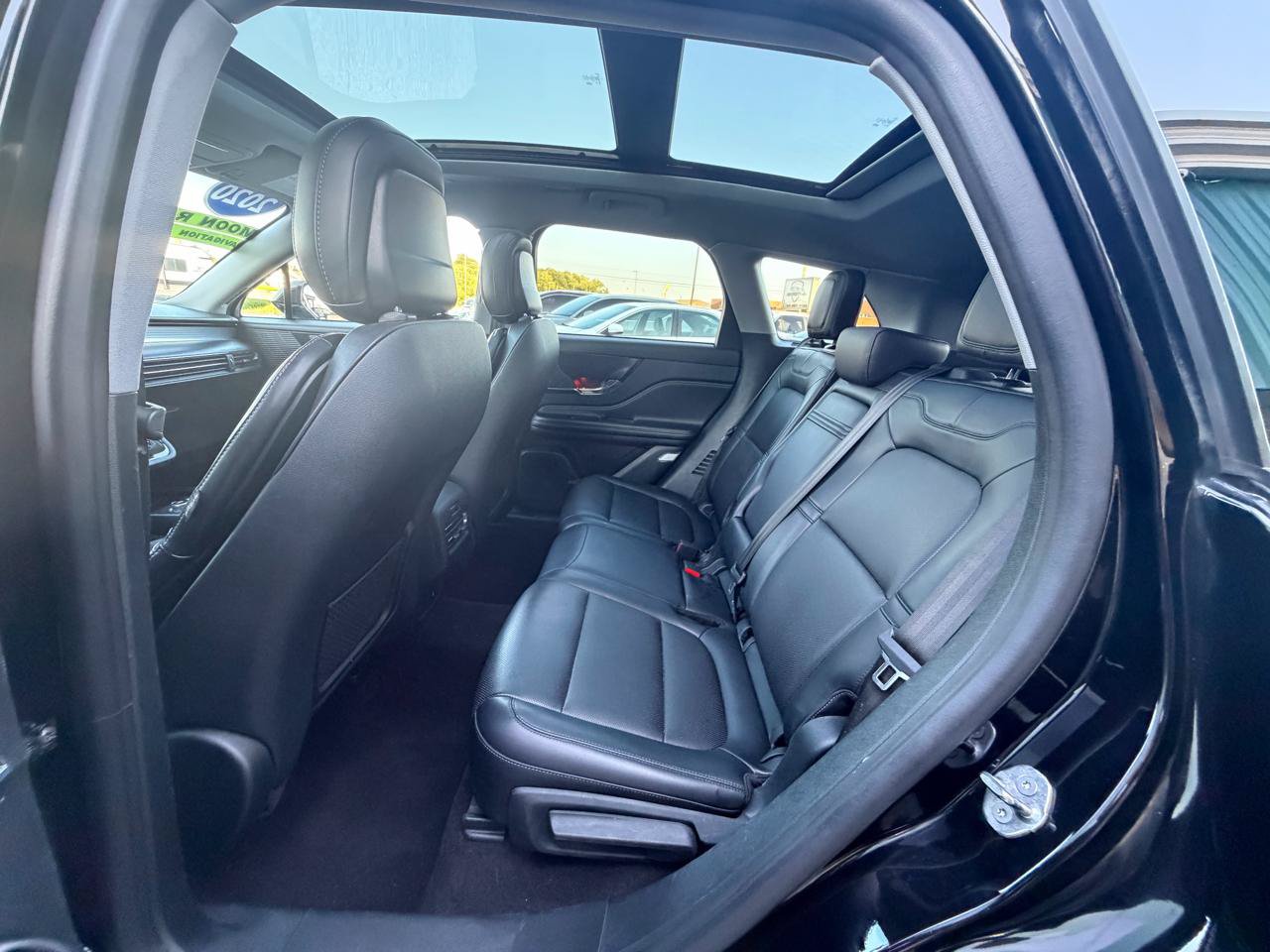 Used 2020 Lincoln Corsair AWD w/ Premium Package image 14
