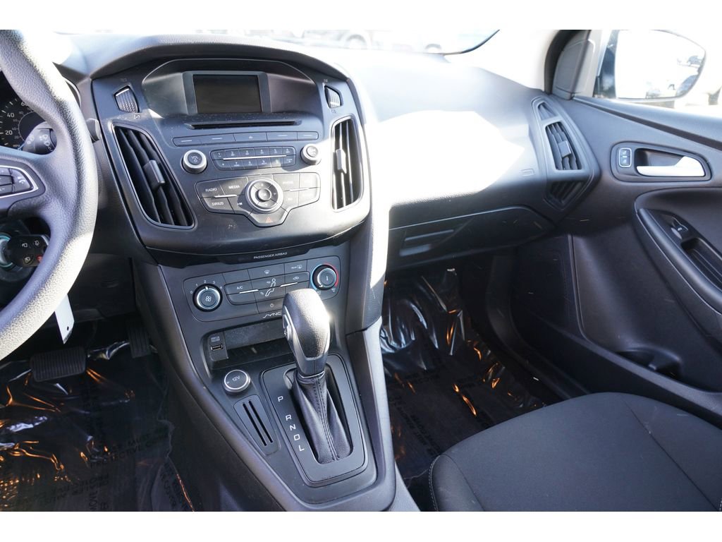 Used 2017 Ford Focus SE image 22