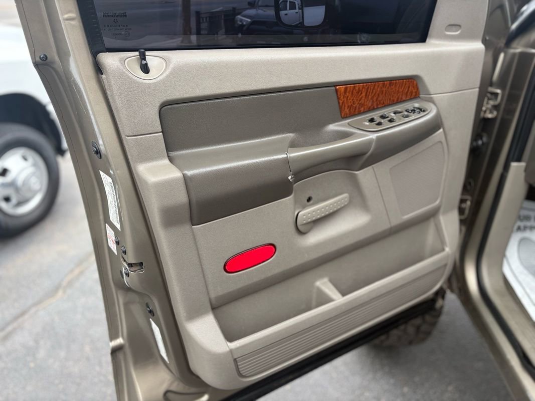 Used 2006 Dodge Ram 2500 Truck SLT w/ Quad Cab Big Horn Value Group image 12