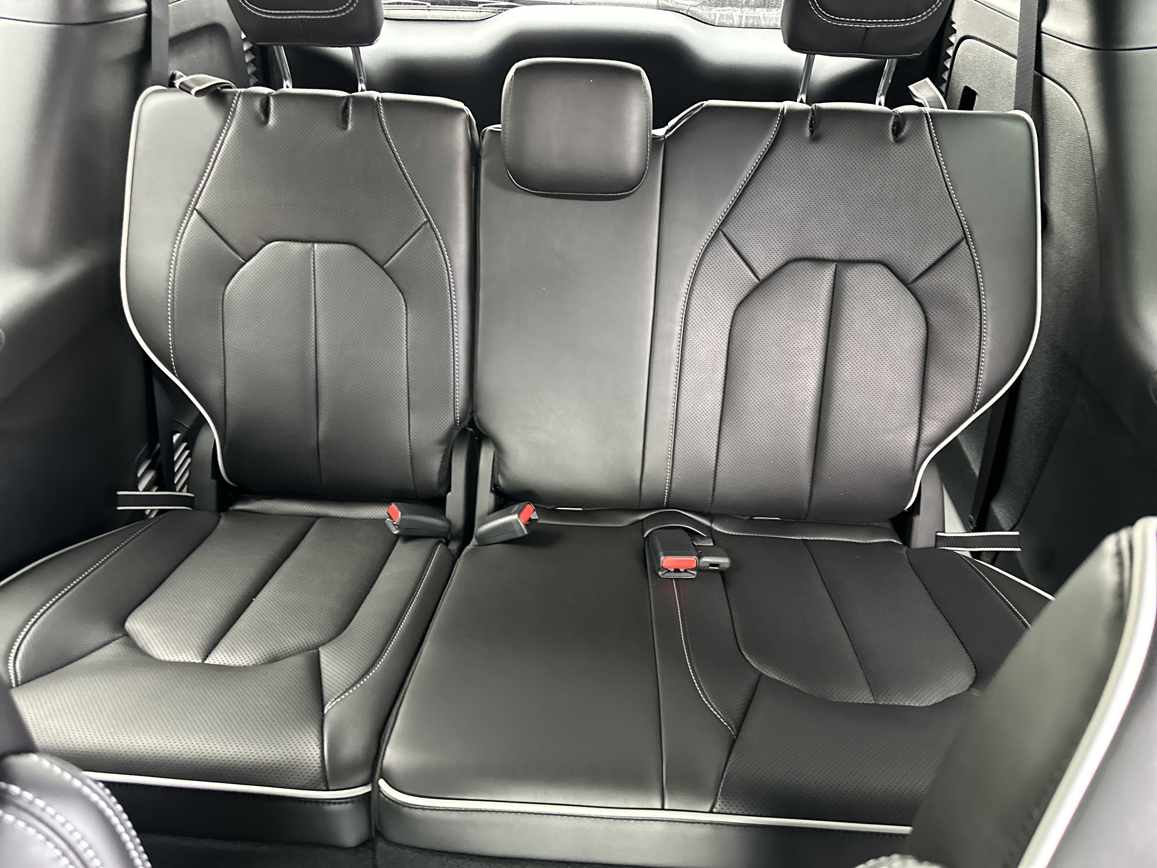 New 2026 Chrysler Pacifica Limited w/ S Appearance Package FWD image 31