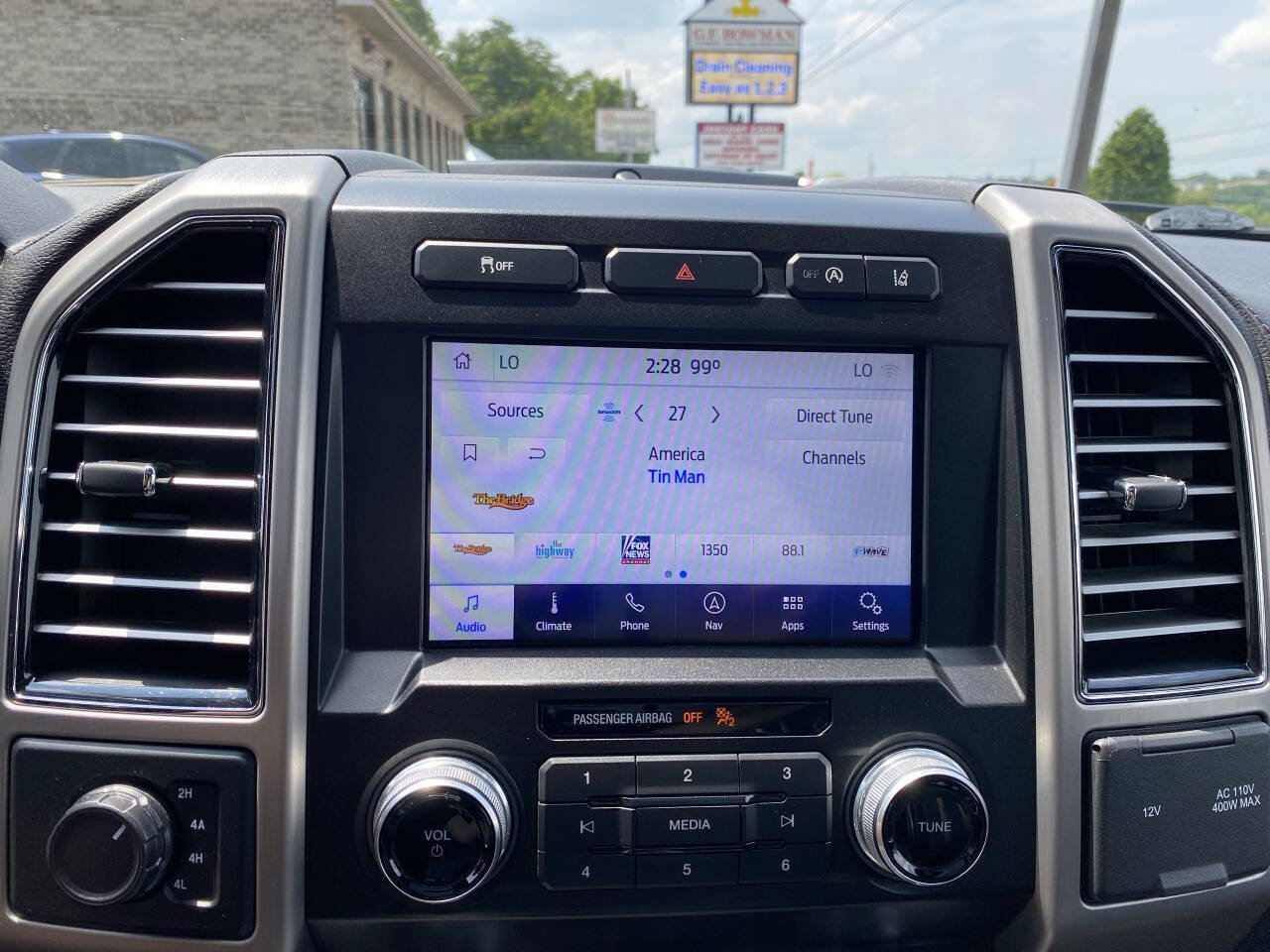 Used 2020 Ford F150 Platinum image 34