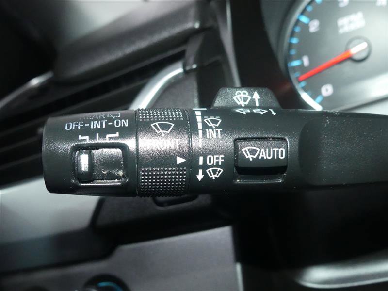 Used 2017 Chevrolet Suburban LT image 35