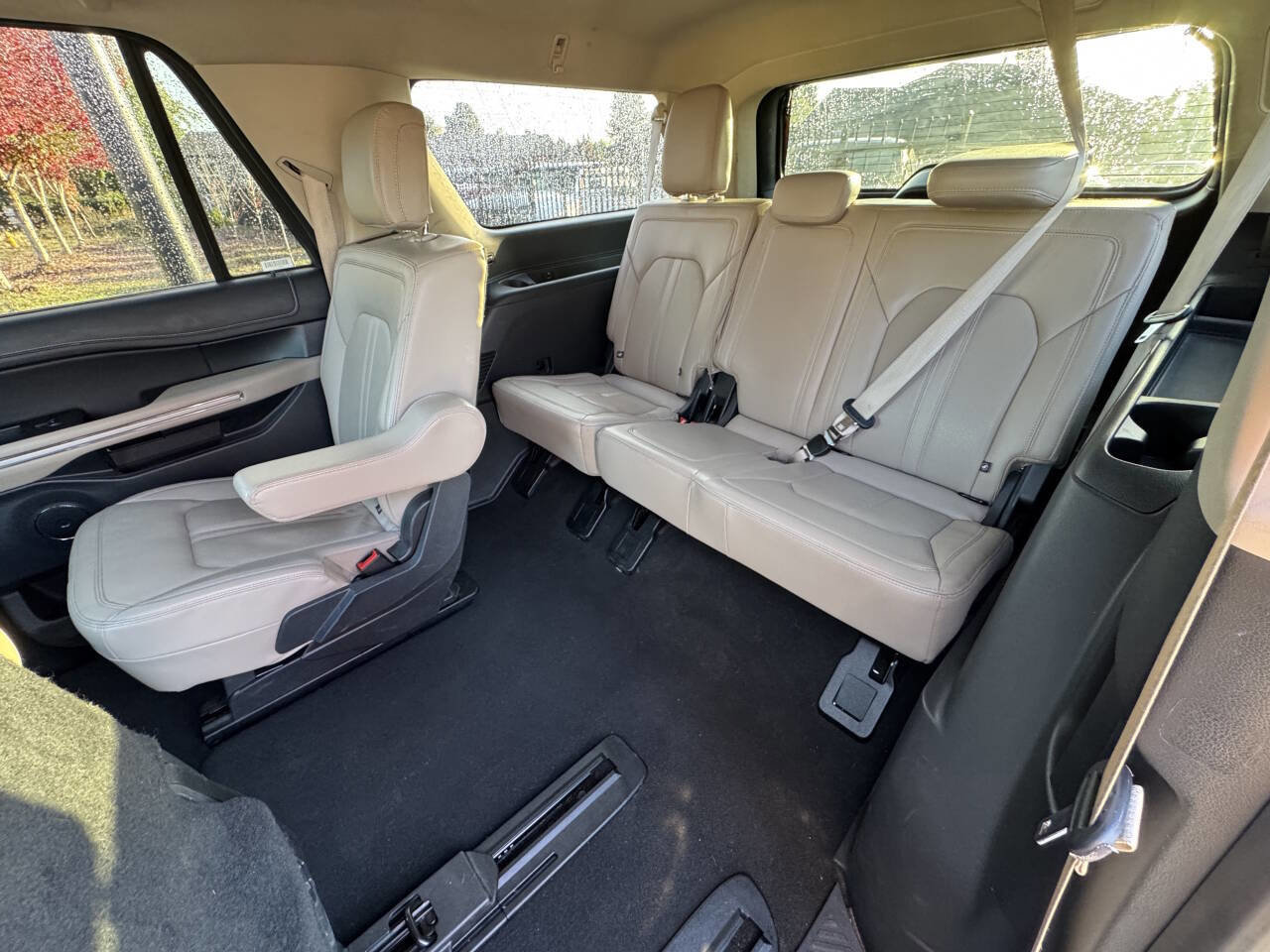 Used 2024 Ford Expedition Max Limited image 7