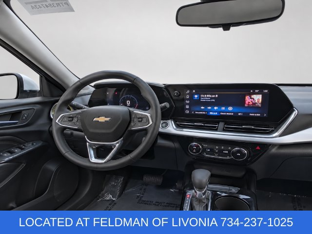 Used 2025 Chevrolet Trax LT w/ Driver Confidence Package FWD image 27
