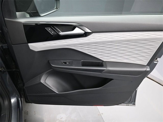 Used 2023 Volkswagen Taos S image 32