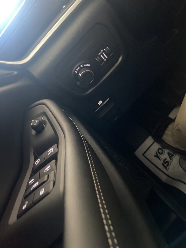 New 2025 Jeep Grand Cherokee Laredo X image 21