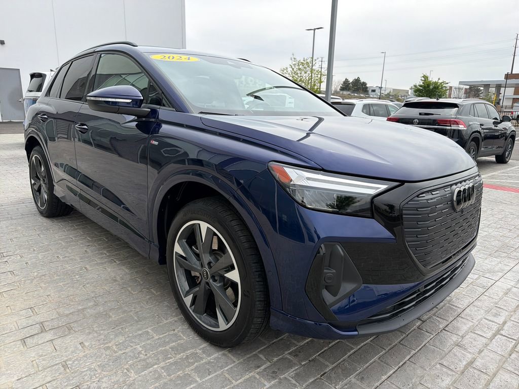 Used 2024 Audi Q4 e-tron Premium Plus w/ Premium Plus image 7