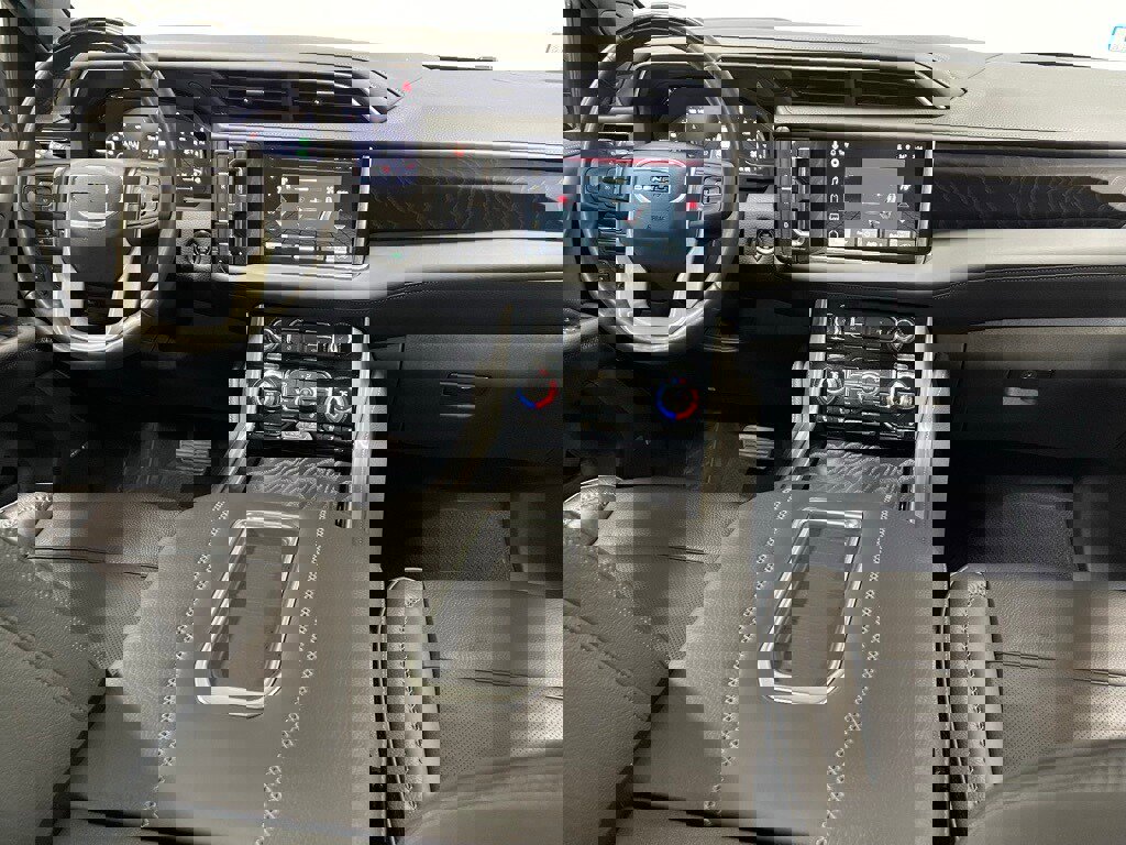 Used 2023 GMC Yukon XL Denali w/ Advanced Technology Package image 31