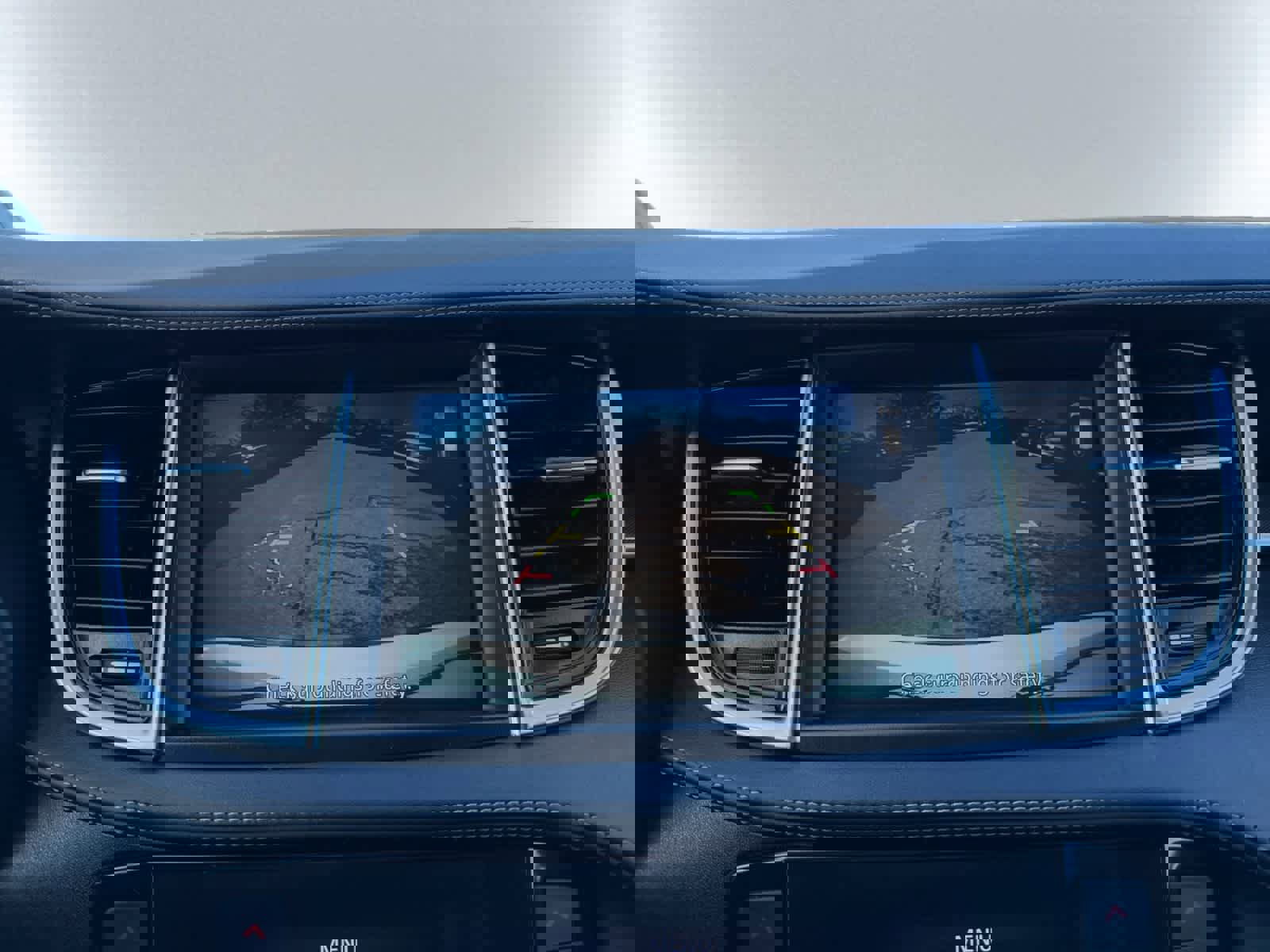 Used 2022 INFINITI QX50 Luxe image 28