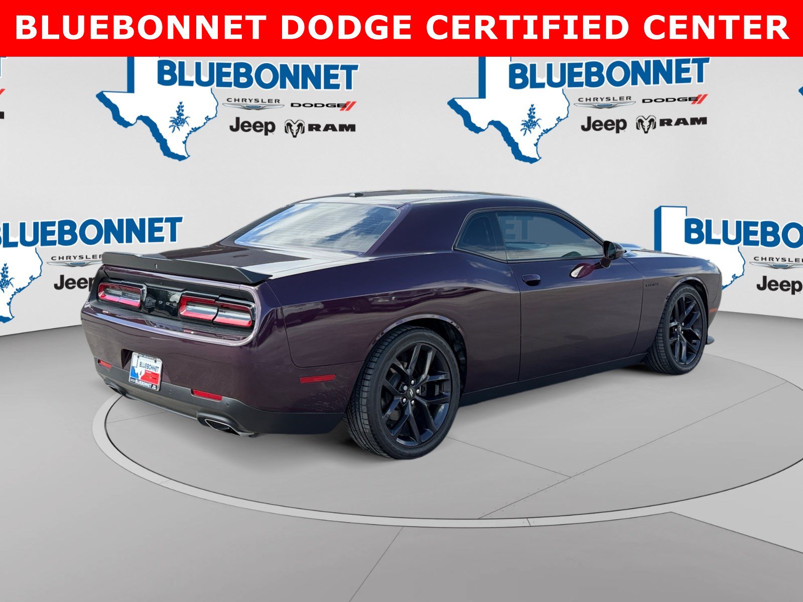 Used 2021 Dodge Challenger R/T w/ Blacktop Package RWD image 5