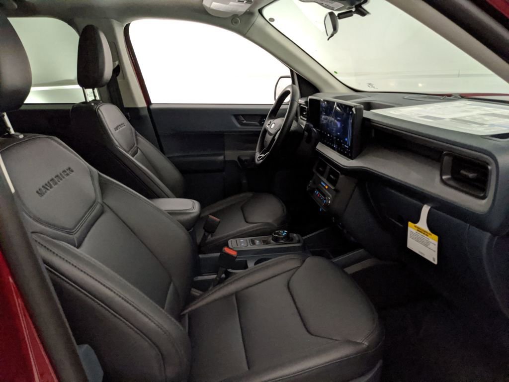New 2026 Ford Maverick Lariat w/ Black Appearance Package image 26