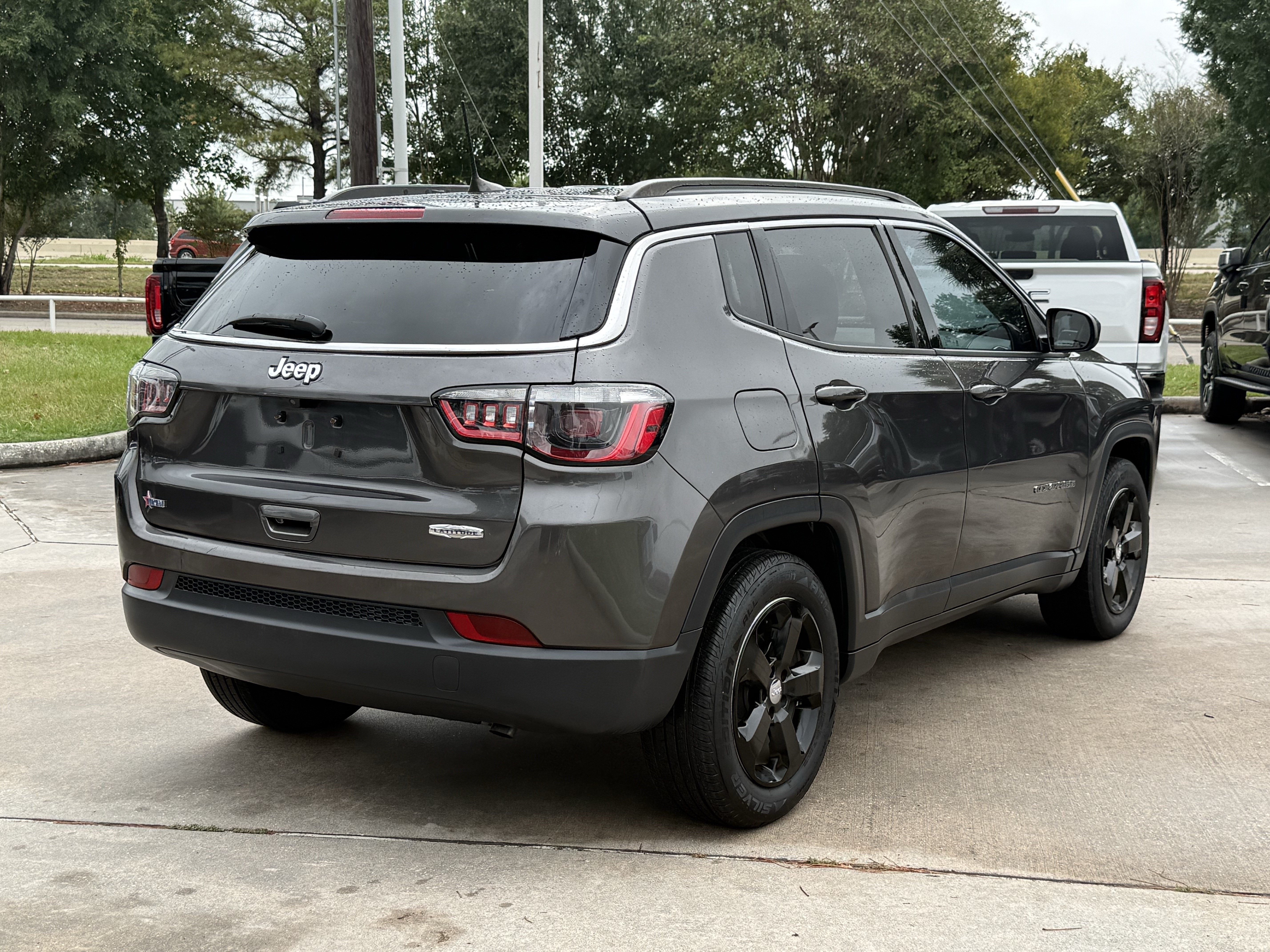 Used 2021 Jeep Compass Latitude w/ Convenience Group FWD image 5