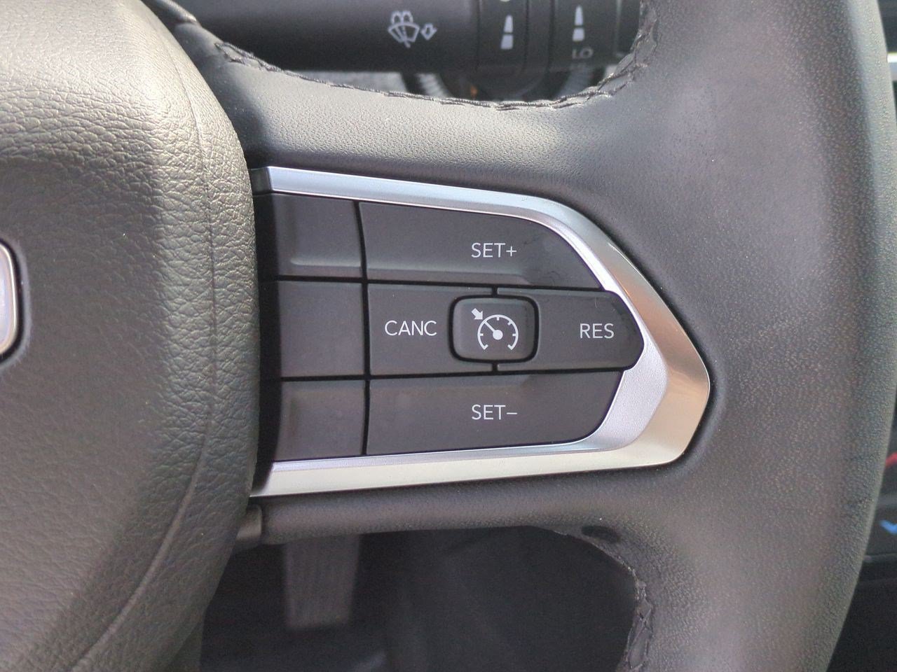 Used 2024 Jeep Compass Latitude AWD/4WD image 20